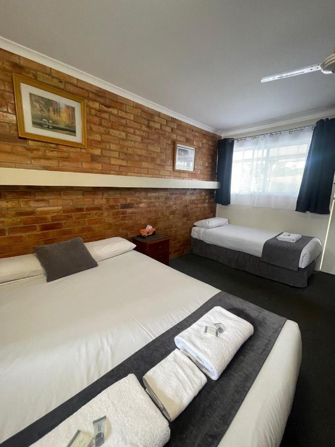 Avocado Motor Inn Childers Exteriör bild
