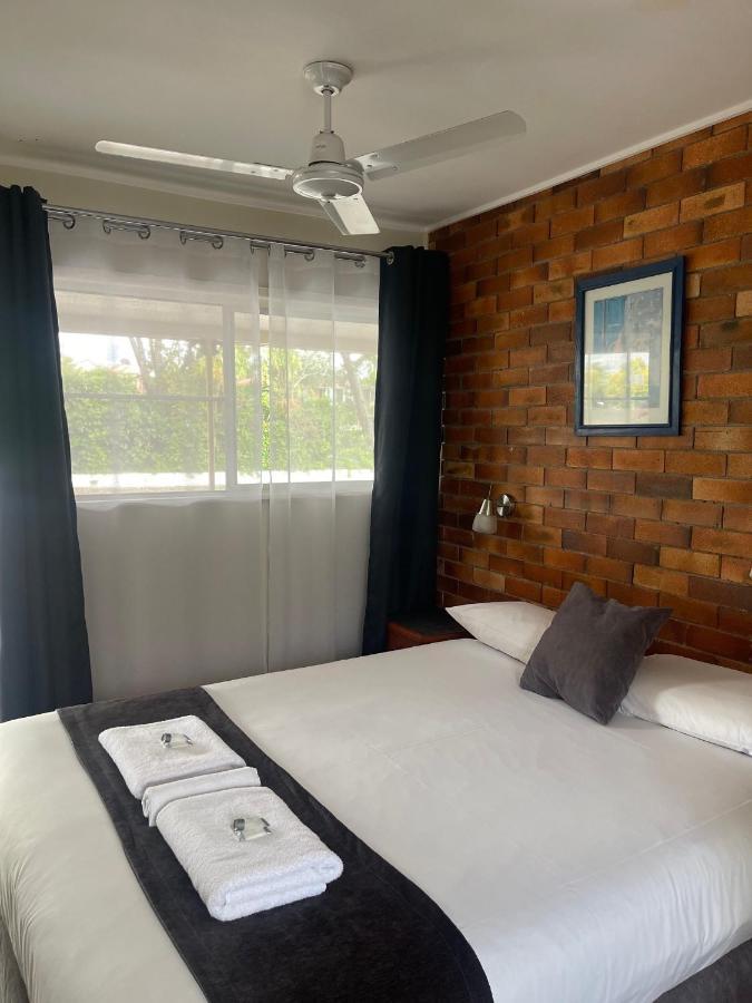 Avocado Motor Inn Childers Exteriör bild